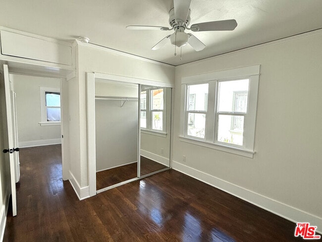 Building Photo - 1806 9th St