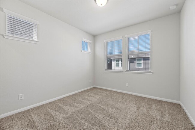 Building Photo - 1522 Beach Oak Dr