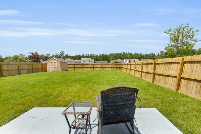 Building Photo - 125 Crooked Run Dr