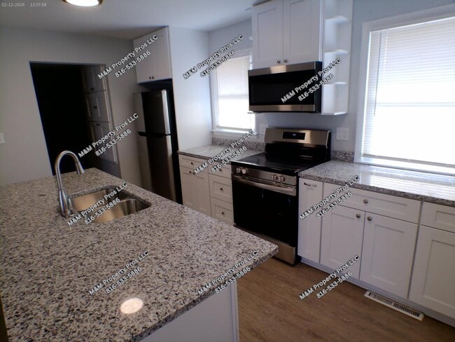 Building Photo - 12603 E Erickson Rd