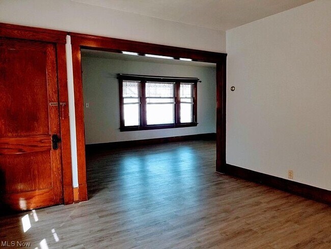 Building Photo - 4249 W 50th St