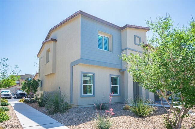 Building Photo - 530 Gloster Ave