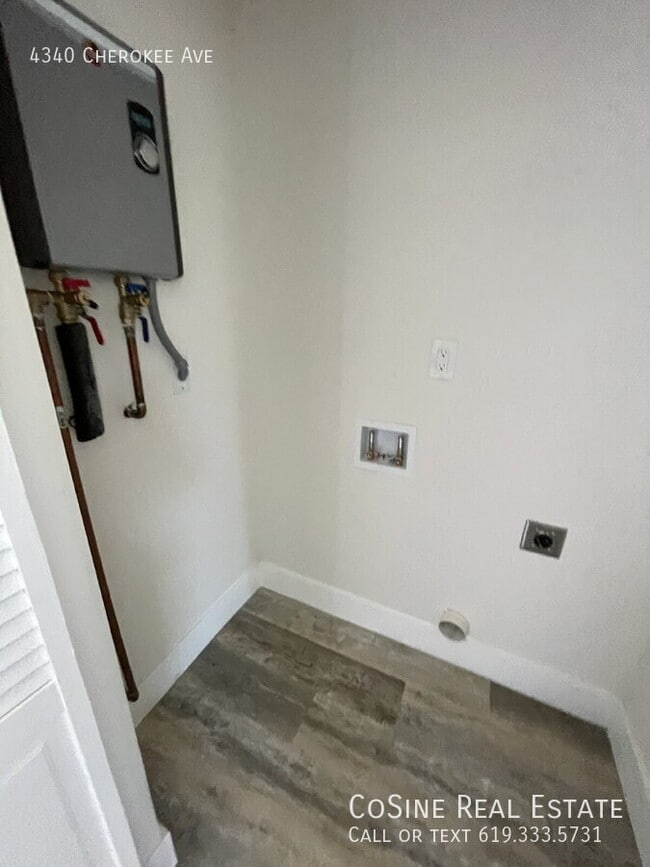 Building Photo - 4340 Cherokee Ave