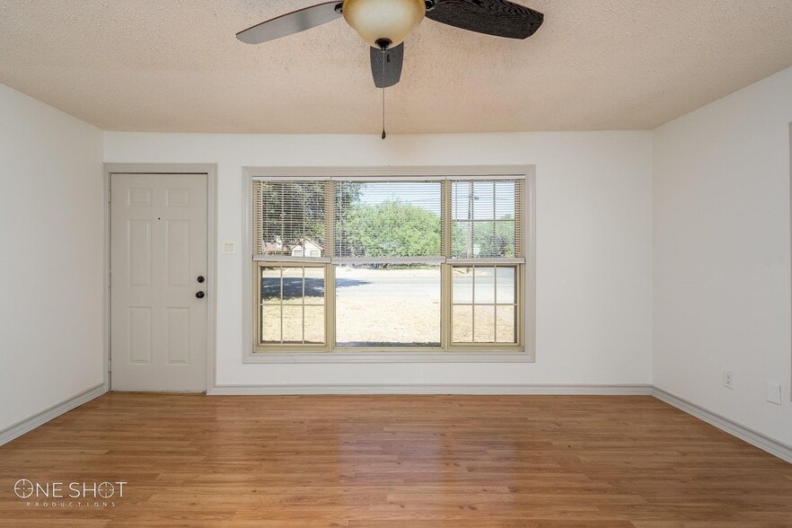 Building Photo - 2349 Highland Ave