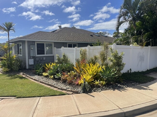 Building Photo - Central Kihei - Pi?ilani Villages 3 Bed 2 Bath Unfurnished Home with High end Finishes & Family-F...