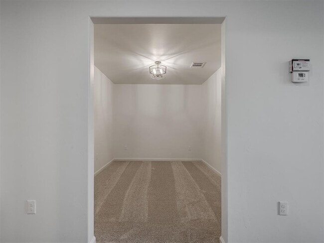 Building Photo - 8322 Robin Wy