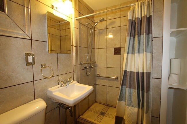 Building Photo - 8244 Woolston Ave