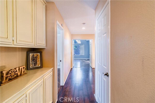 Building Photo - 1430 Tanglewood Dr
