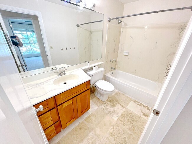 Building Photo - South Maui - Keonekai Villages - Top Floor...