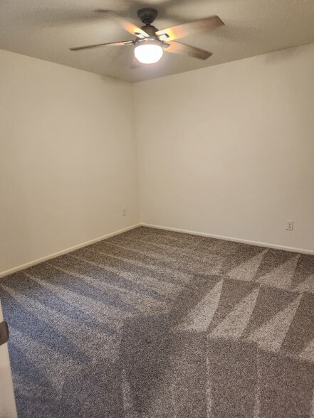 Building Photo - 3207 Meadow Gate Dr
