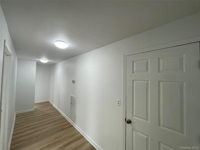 Building Photo - 46 Gordon St