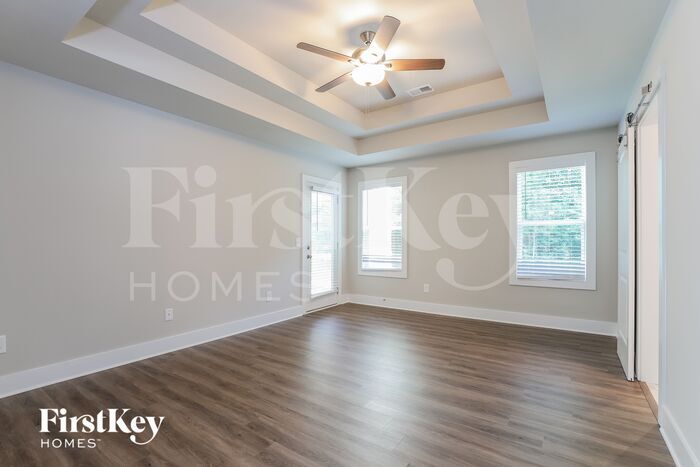 Building Photo - 7110 Lawson Dr