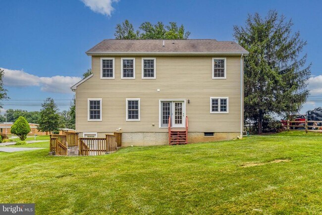Building Photo - 9818 Lyons Mill Rd