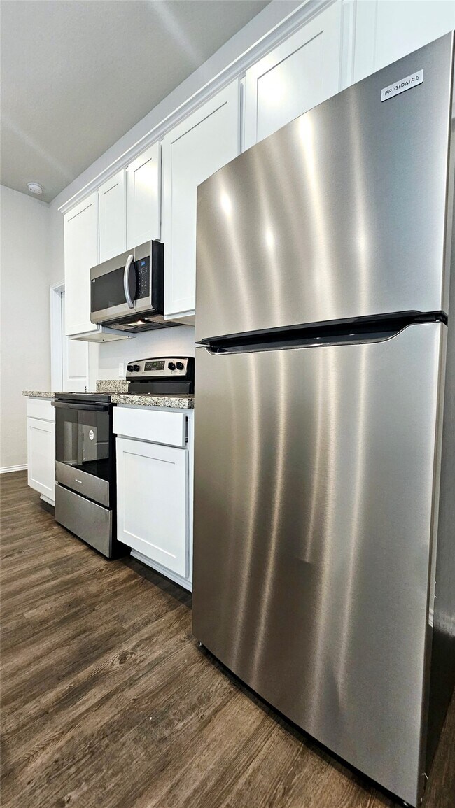 Building Photo - 10948 Amblewood St