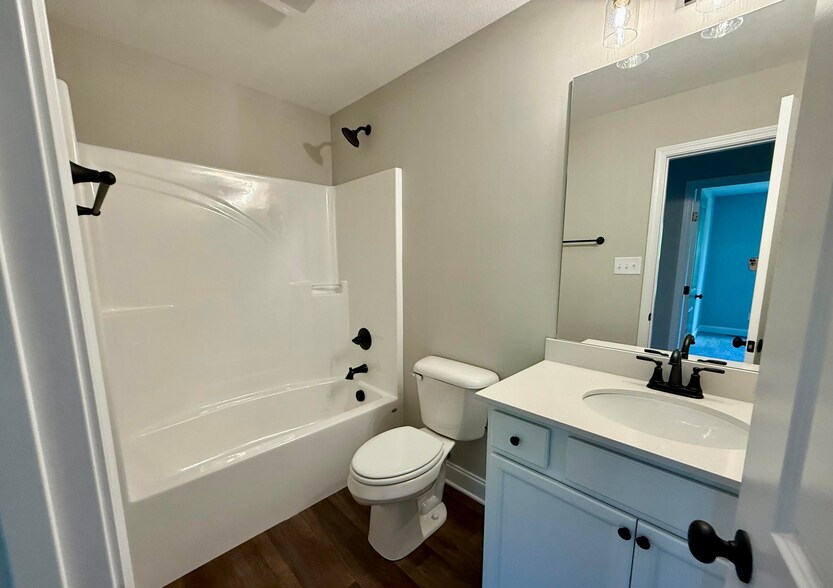Building Photo - 7302 Bonnie Marie Way