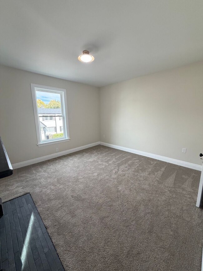 Building Photo - Beautiful Home in the Heart of Columbus