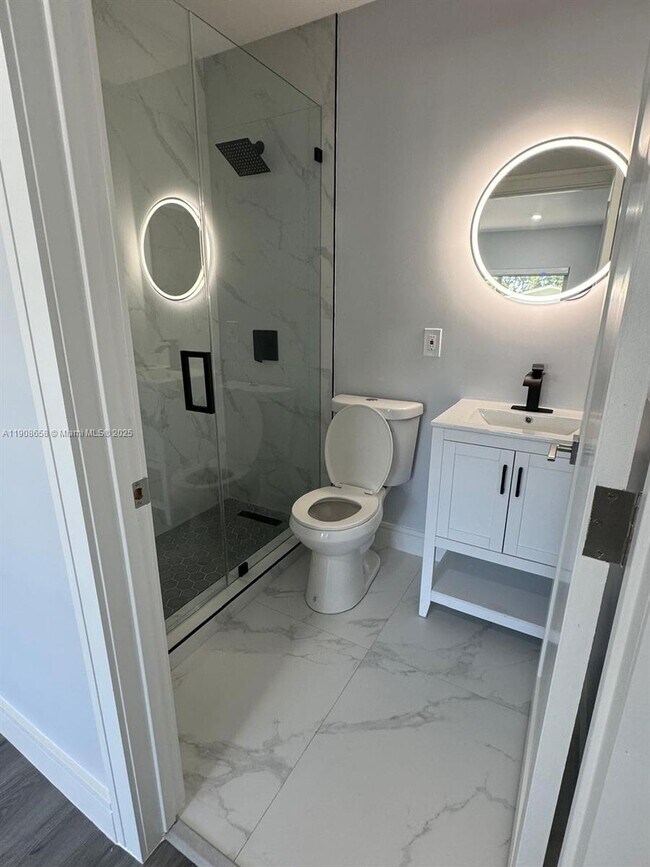 Building Photo - 1230 NW 70th St