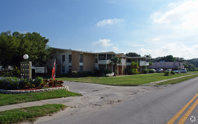 Building Photo - Creekside @ Glen Oaks