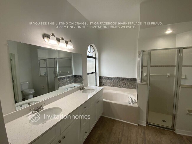 Building Photo - 2700 Port Ct