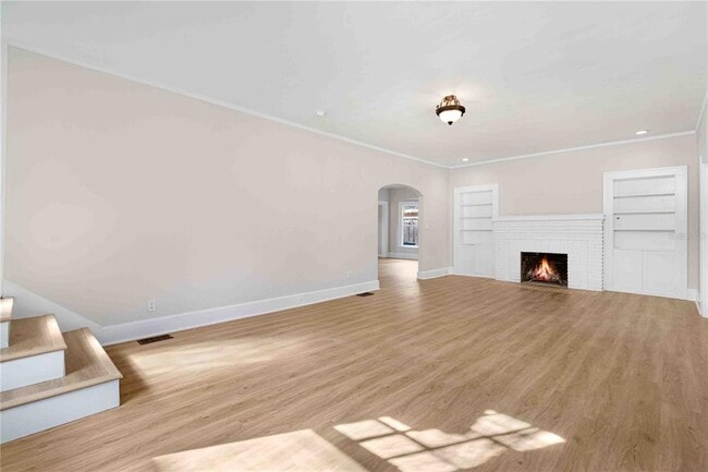 Building Photo - 2302 12th St N