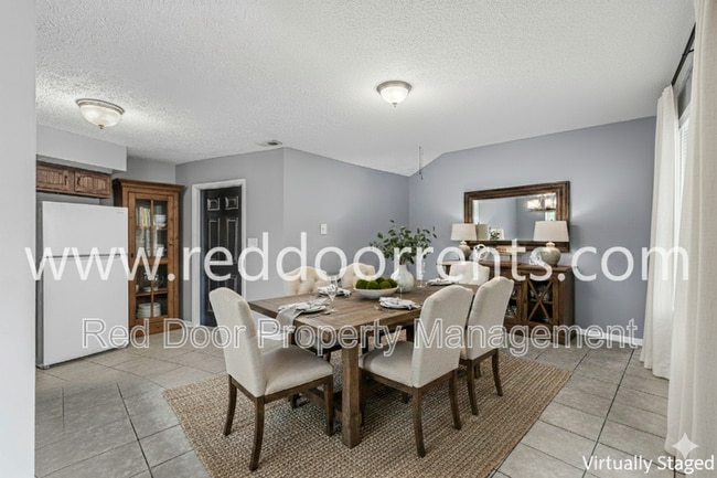 Building Photo - 517 Gibbs St