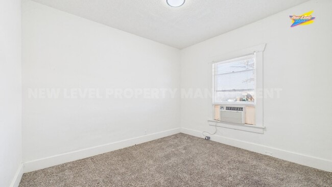 Building Photo - 362 N Holyoke Pl