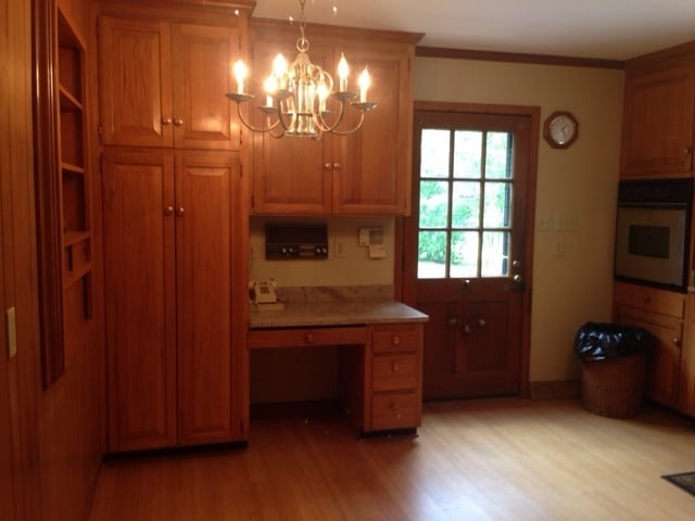 Building Photo - 4 BR home in NW school district--Lawn Serv...