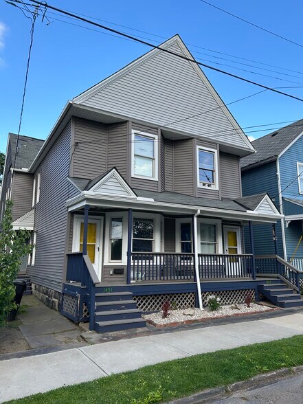 Triplex with individual units - 1449 W 50th St