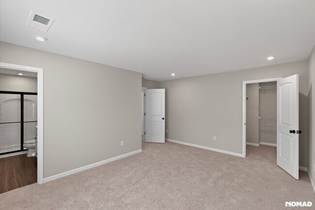 Building Photo - 102 alpine ct