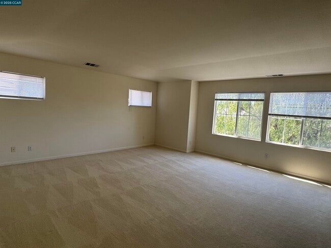 Building Photo - 4641 Palomino Way