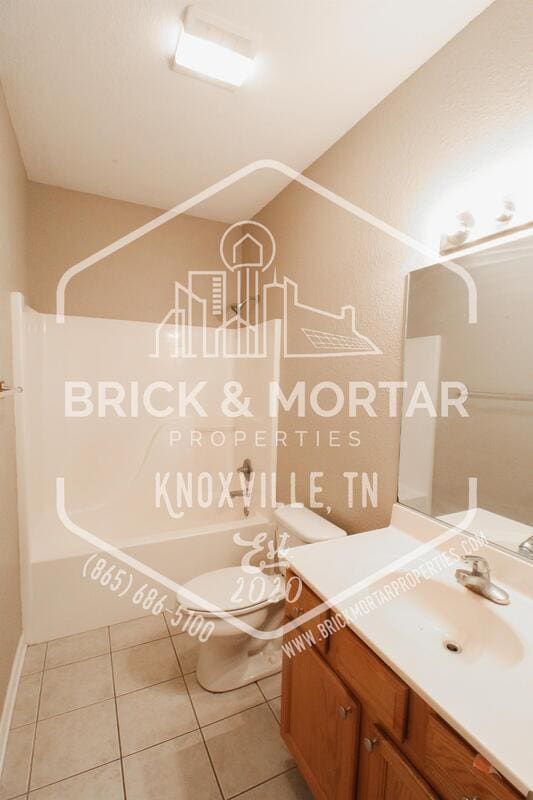 Building Photo - 6810 Springhouse Way