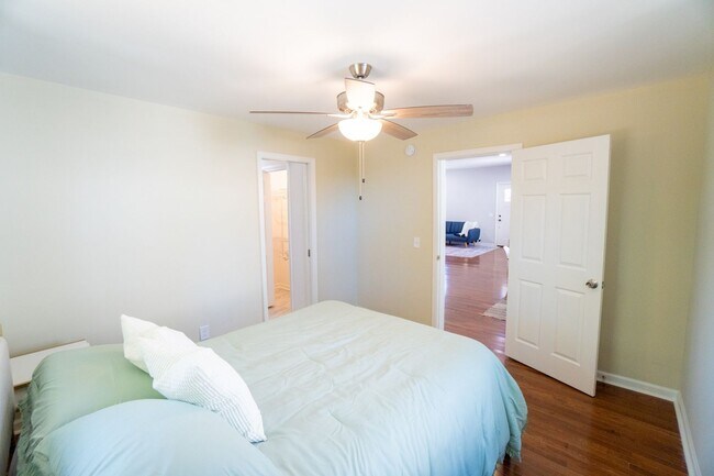 Building Photo - Charming East Nashville Home