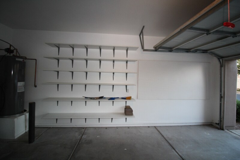 Building Photo - 440 S Val Vista Dr