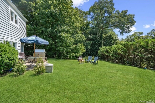 Building Photo - 3 Pine St