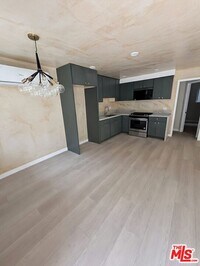 Building Photo - 4327 Lankershim Blvd