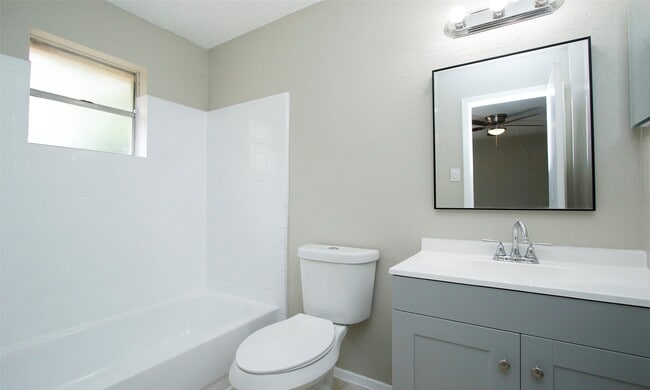 Building Photo - 18711 Andalusian Dr