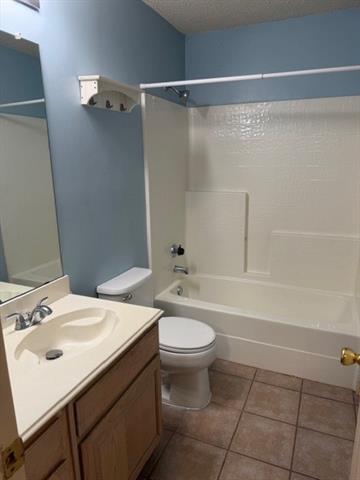 Building Photo - 8112 Burleigh St