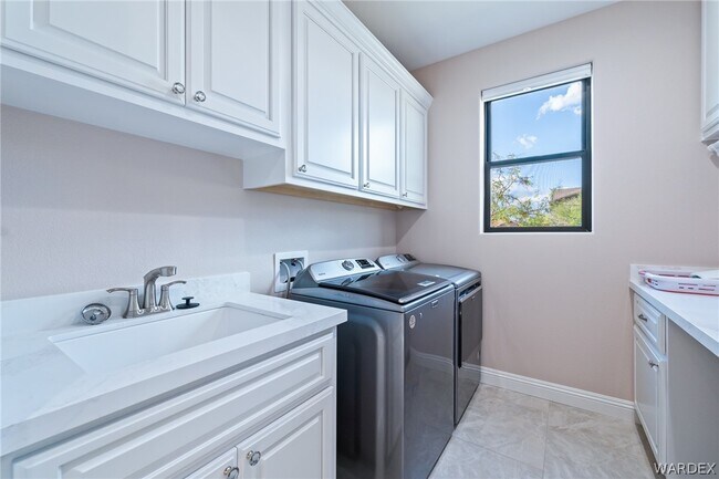 Building Photo - 2836 Steamboat Dr