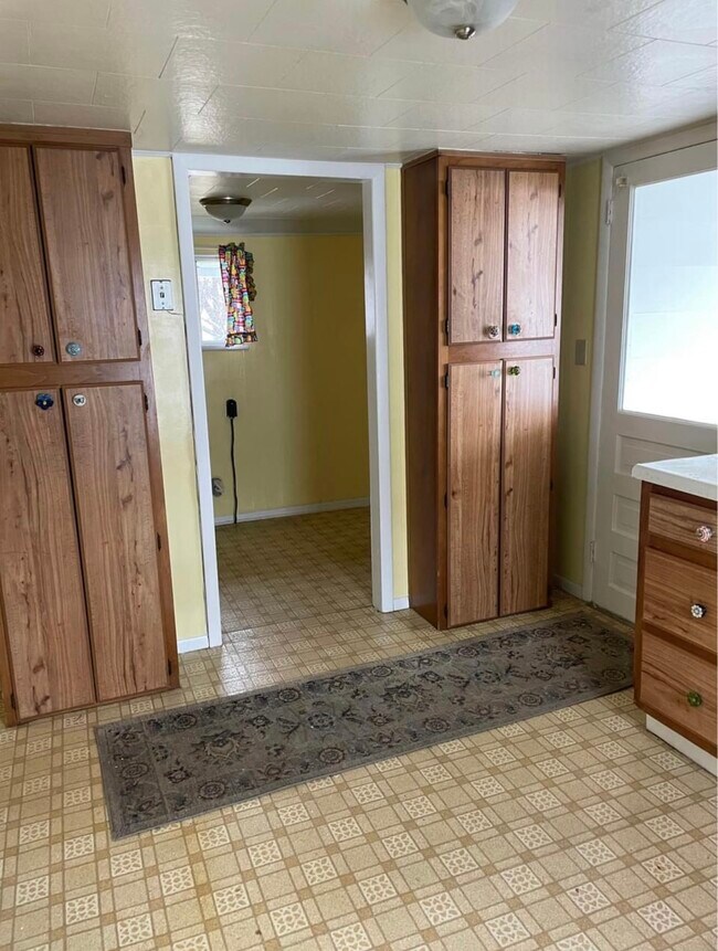 Building Photo - 119 S 2nd Ave