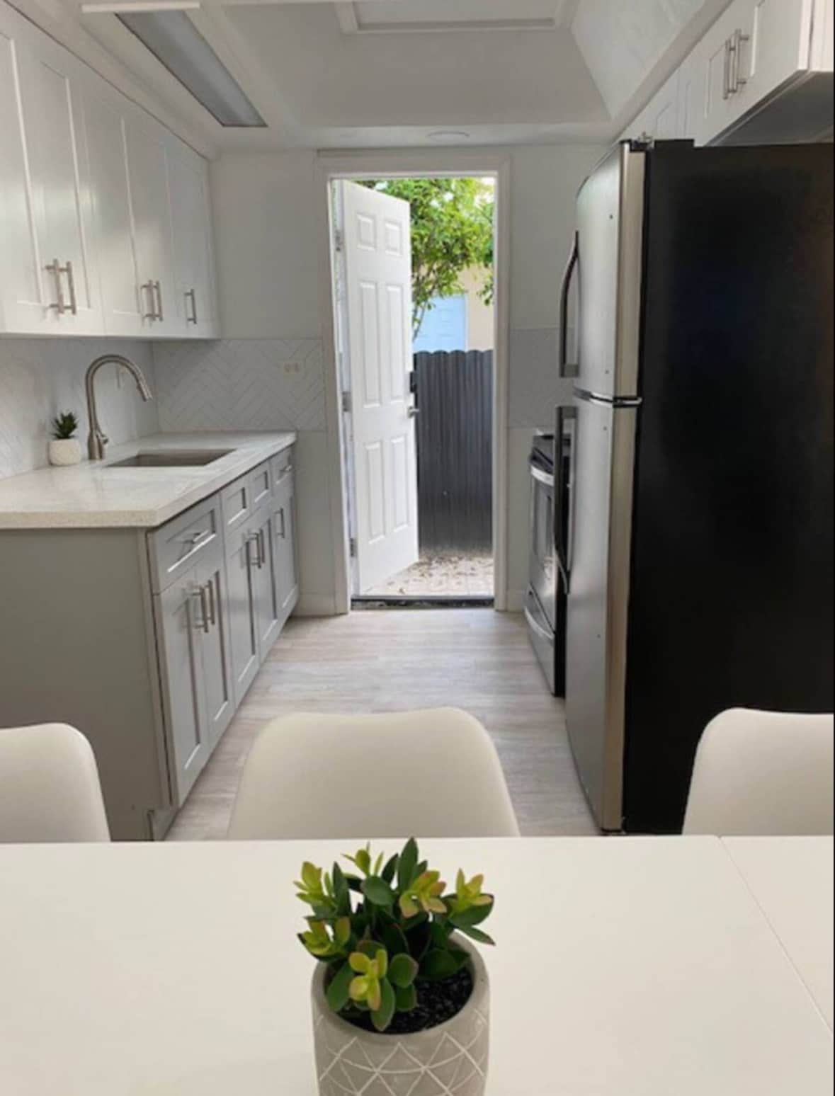 Building Photo - 2160 NW 18th Ter