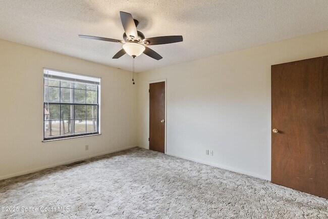 Building Photo - 4438 Dorothy Dr