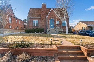 Building Photo - 425 S Alcott St