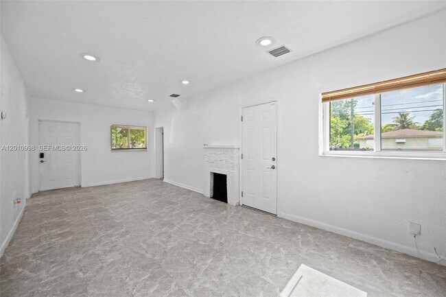 Building Photo - 1199 NW 121st St