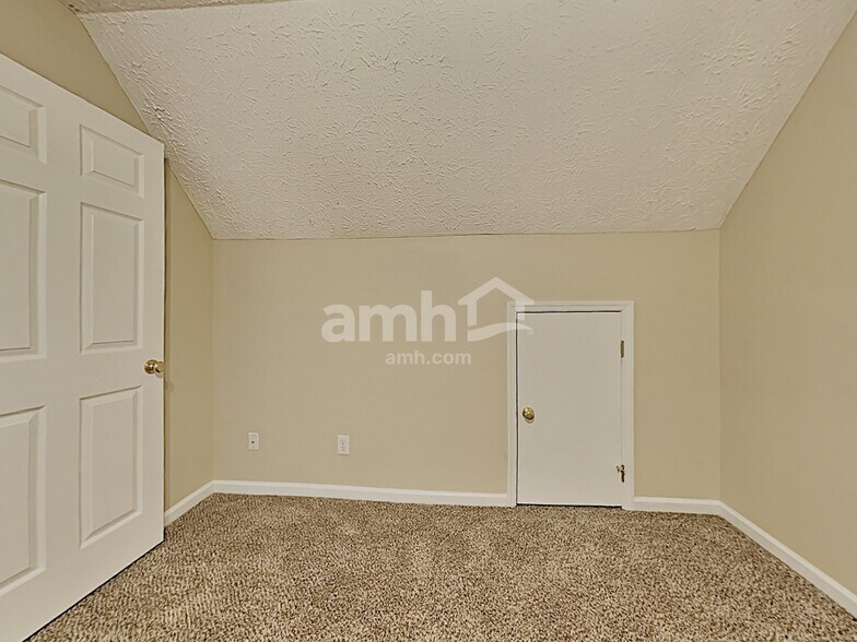 Building Photo - 6955 Saint Croix Ln