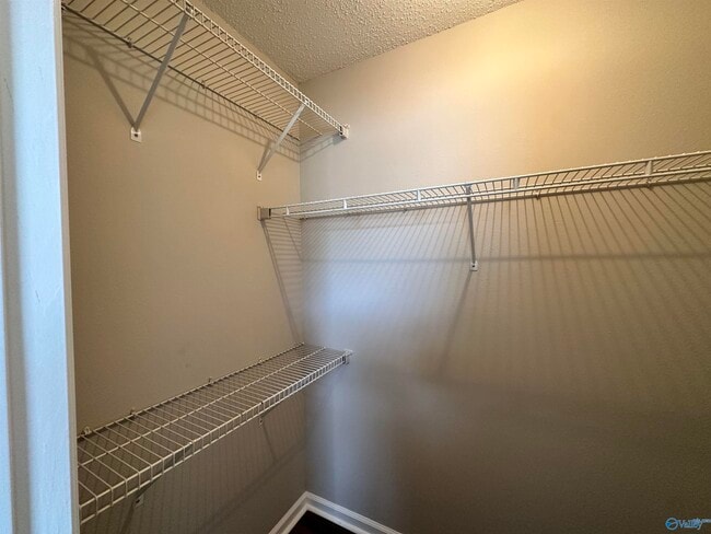 Building Photo - 13065 Hermosa Dr SW