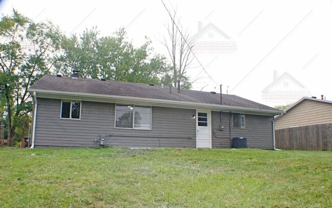 Building Photo - Four Bedroom, Rehabbed Ranch in Germantown!