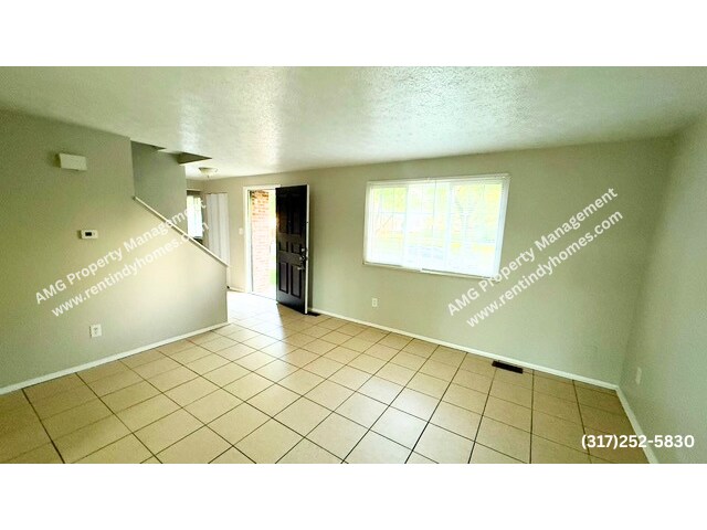 Building Photo - WARREN TOWNSHIP!