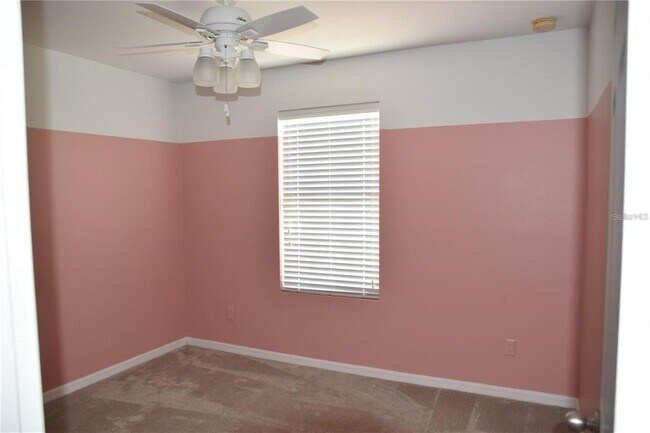 Building Photo - 711 Meadow Glade Dr