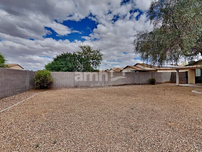 Building Photo - 1212 E Renegade Trl