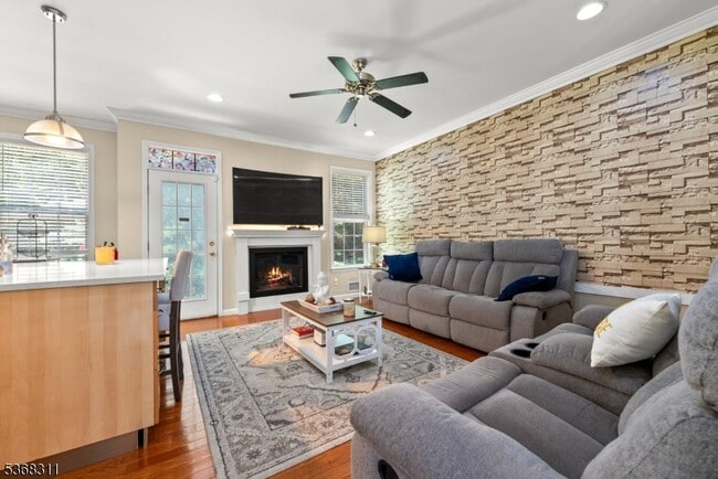 Building Photo - 112 Overhill Dr